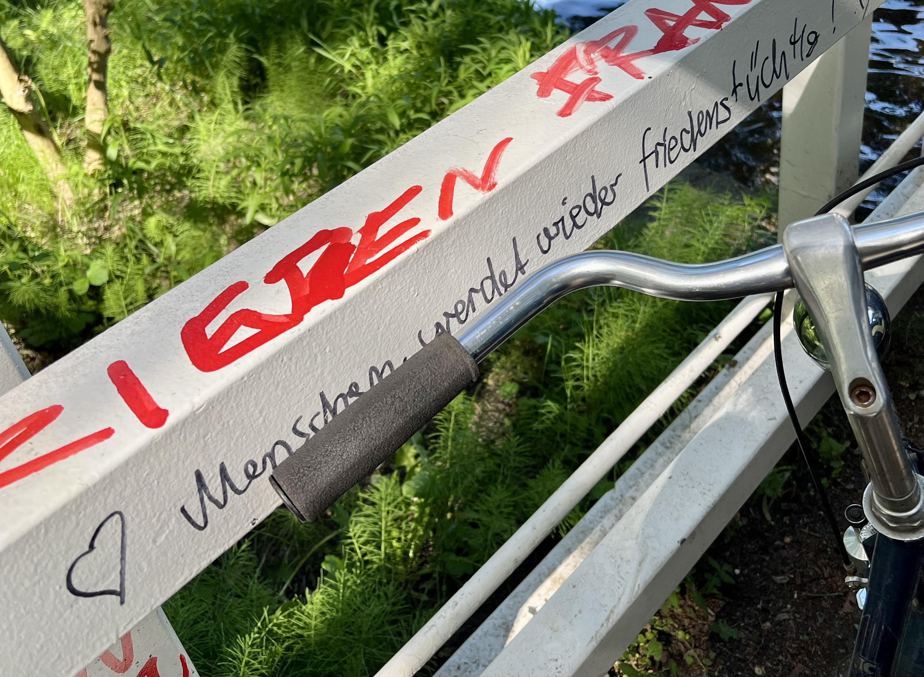 Foto für Menschen werdet wieder friedenstüchtig